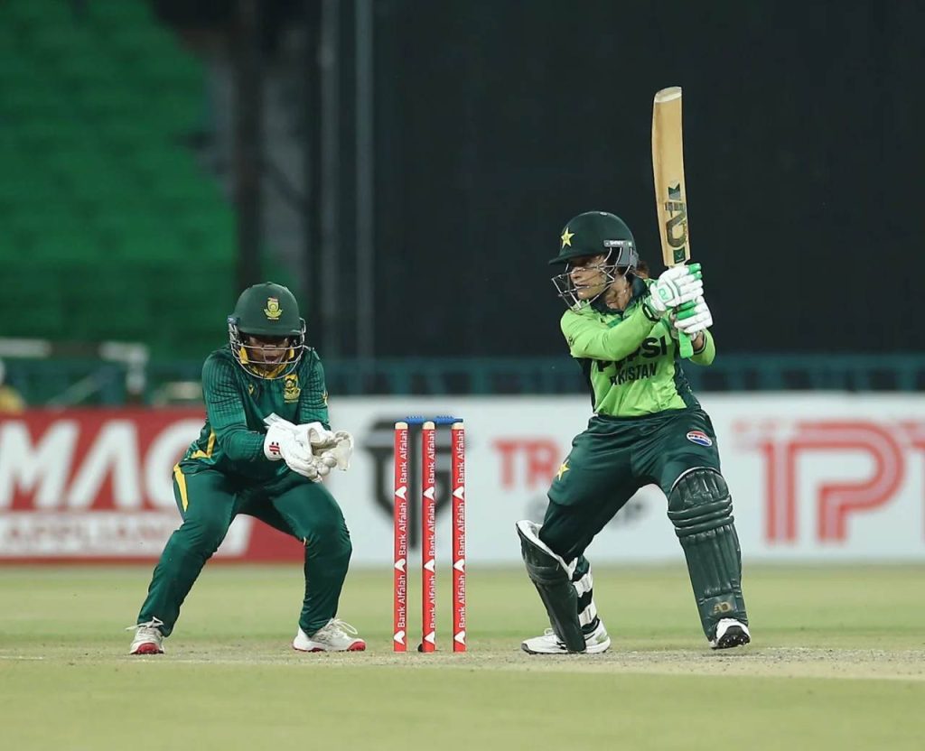 Most Runs in a Single WODI Series