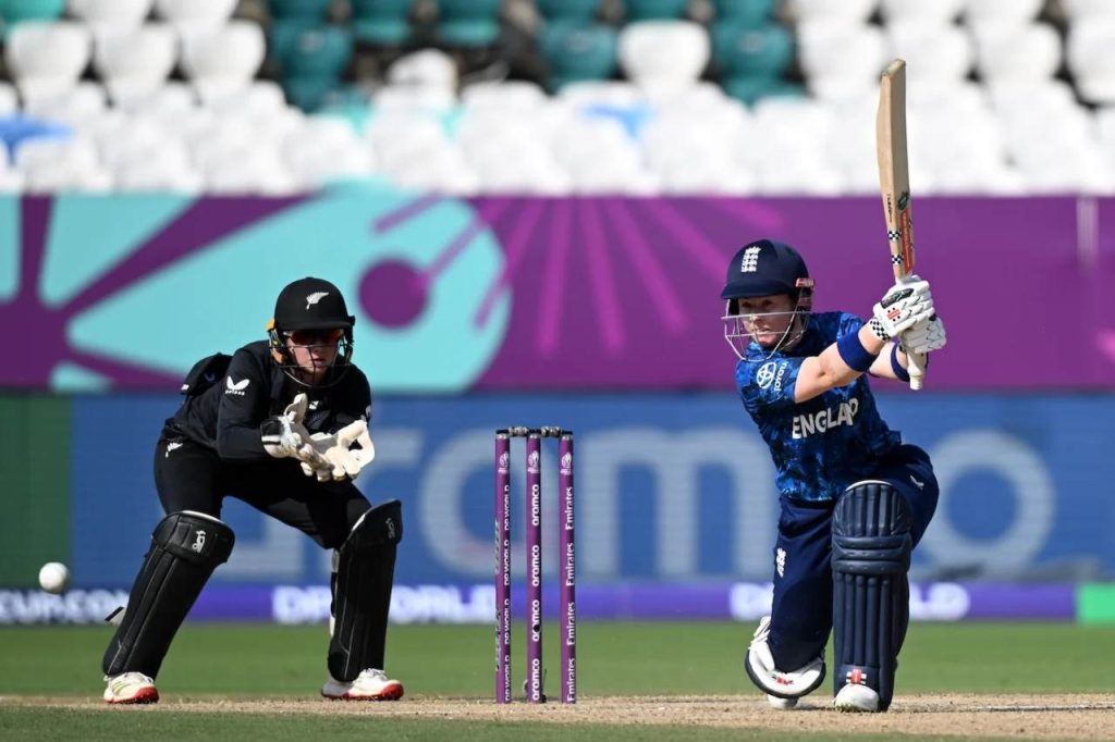 Most Runs in a Single WODI Series